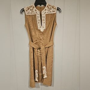 Vintage Carlye Womens Wool Dress Size Small Tan White Applique Trim Sash Belt